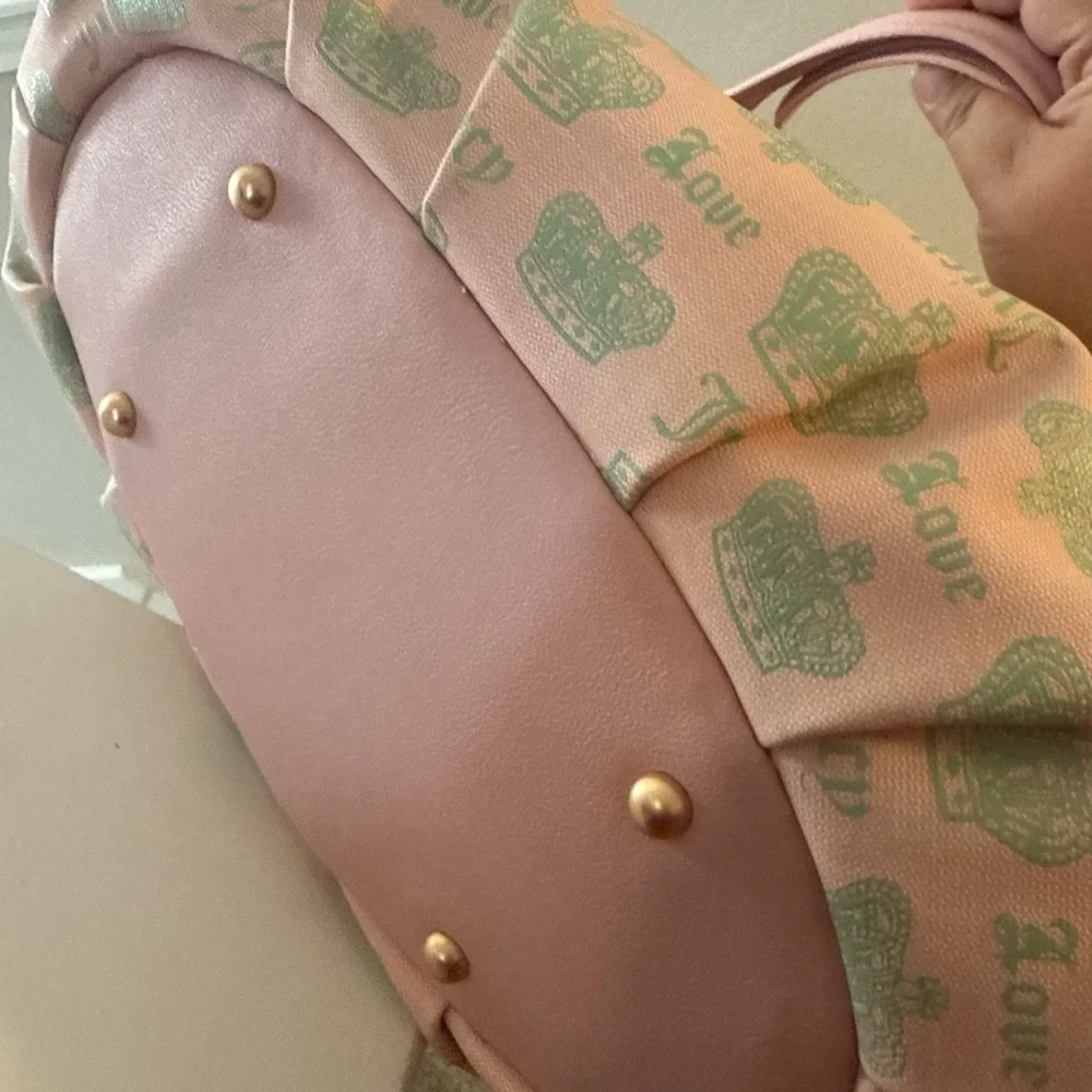 Juicy Couture Exclusive 